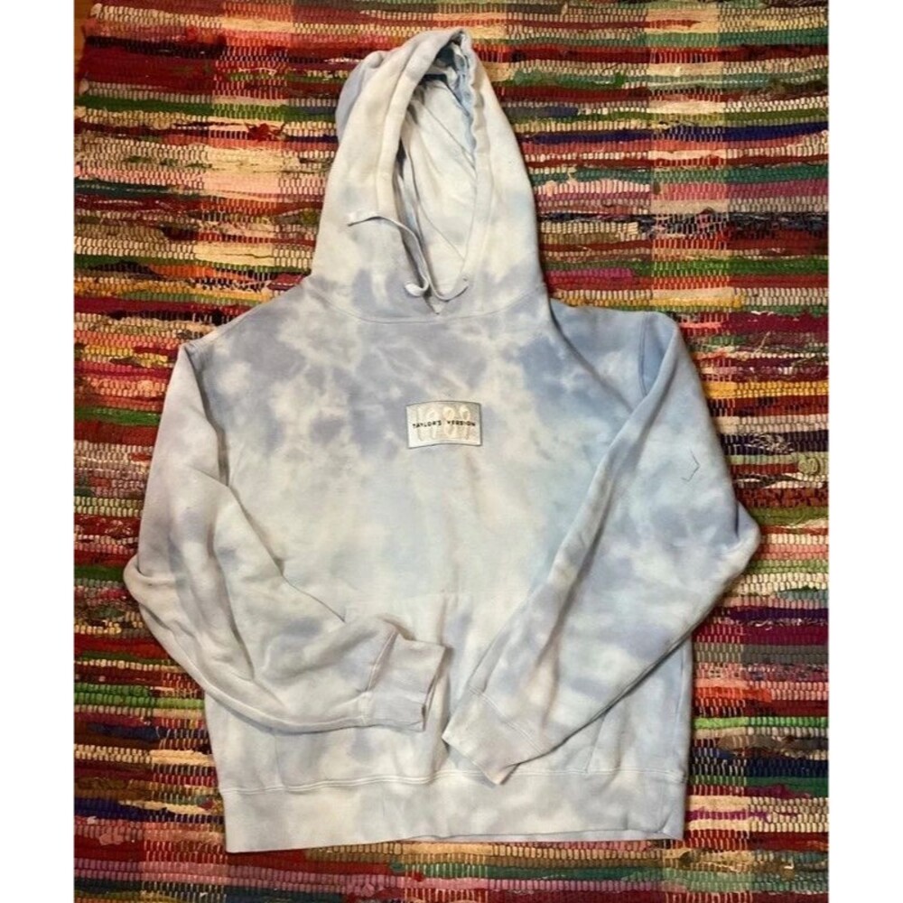 Taylor Swift 1989 Taylor's Version Tie-Dye Hoodie Signature Chest Patch Small